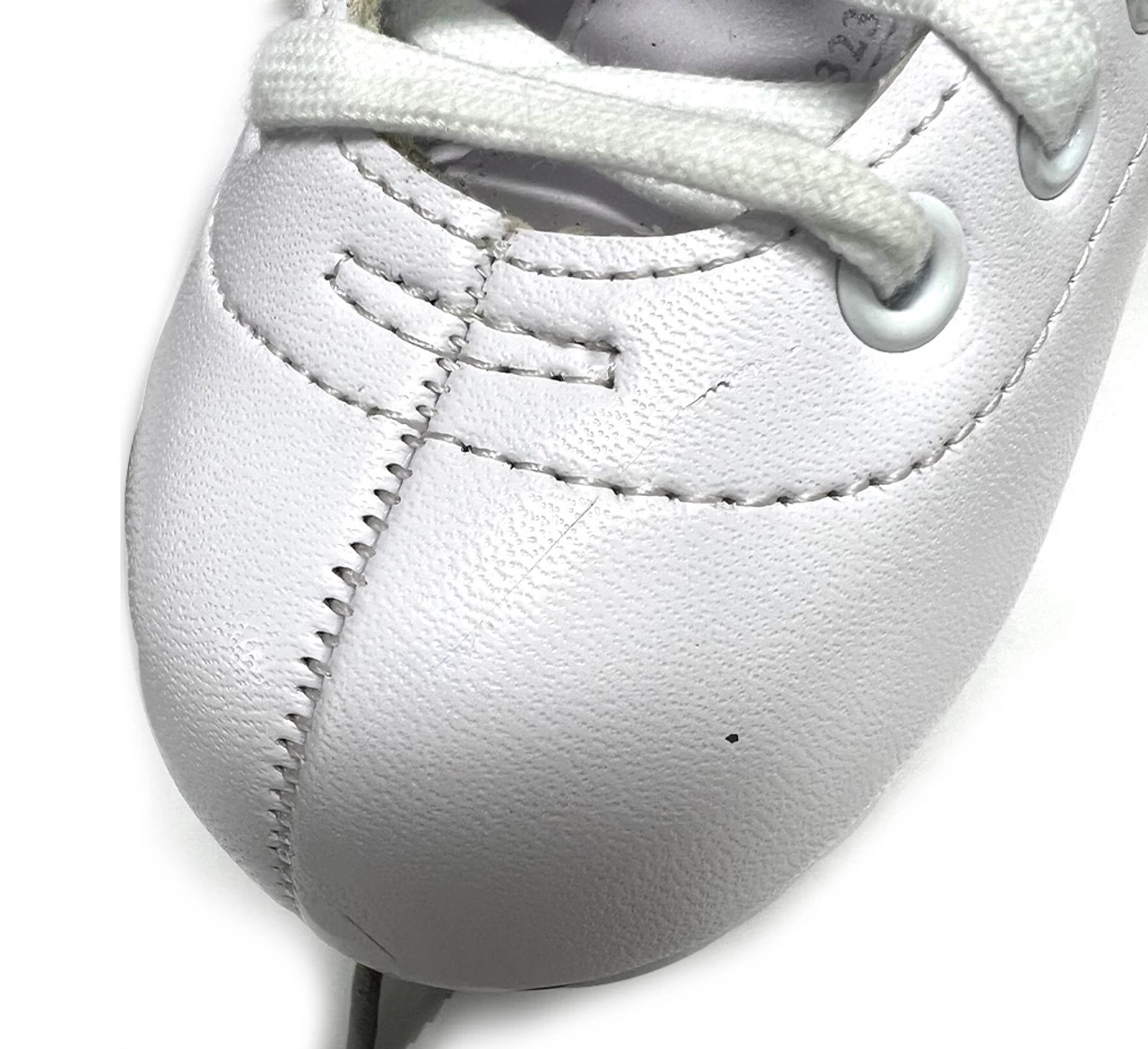 Jackson Ice Skates SoftSkate JS450 Women's - Size 6 Only (Refurbished) 4 Jackson Ice Skates SoftSkate JS450 Women's - Size 6 Only (Refurbished) - Image 4